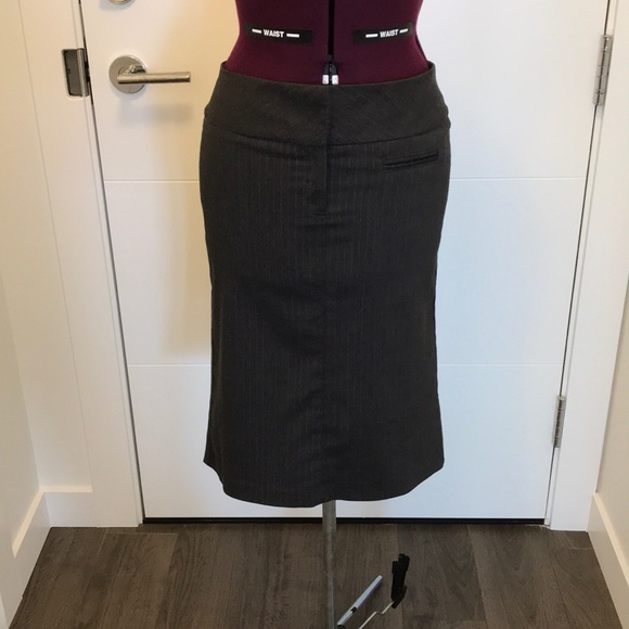 Forever 21 Grey Pinstripe Pencil Skirt - Picture 5 of 6